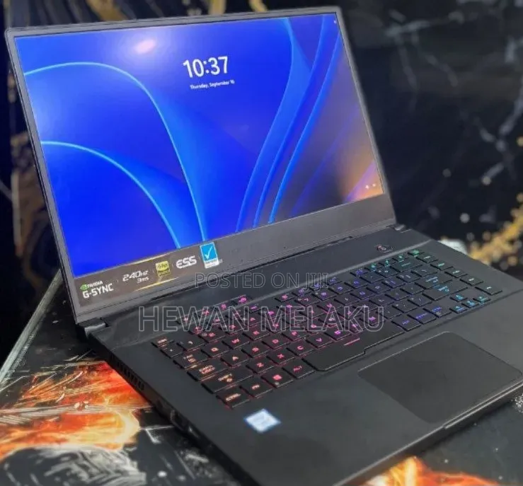 New Laptop Asus ROG Zephyrus G15 16GB Intel Core i7 SSD 1T