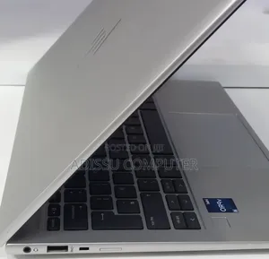 New Laptop HP EliteBook 830 G9 16GB Intel Core i5 SSD 512GB