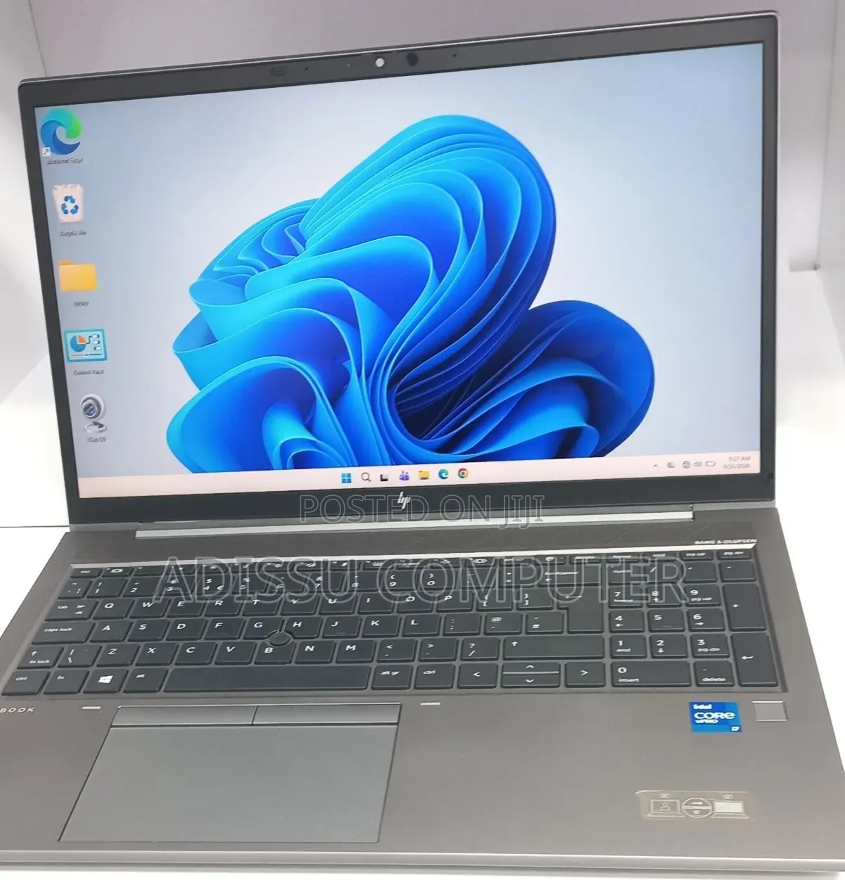 New Laptop HP ZBook Firefly G8 16GB Intel Core i7 SSD 512GB