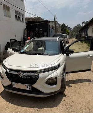 New Suzuki Fronx 2024 White