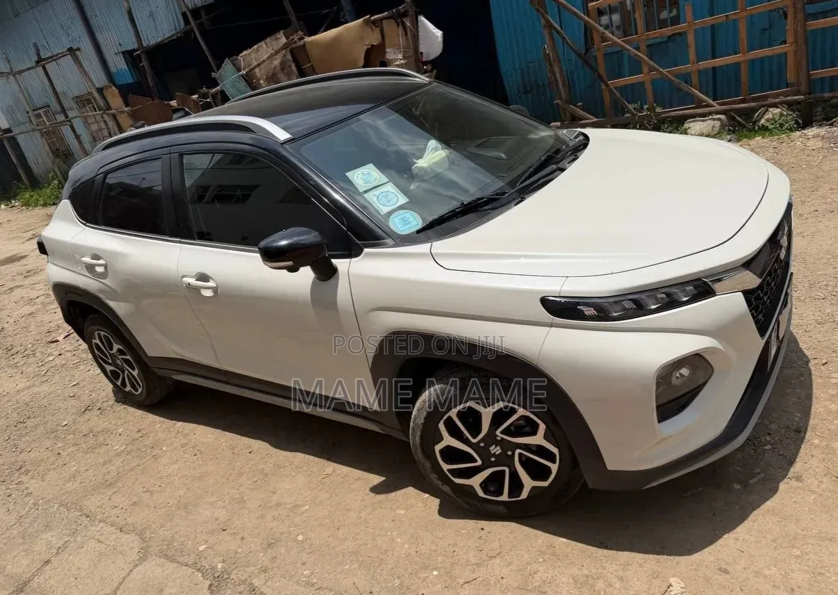 New Suzuki Fronx 2024 White