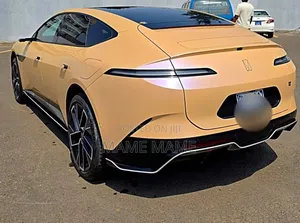 New Avatr 12 2025 Yellow