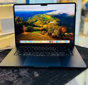 New Laptop Apple MacBook Air 2024 M3 8GB Apple M3 SSD 256GB