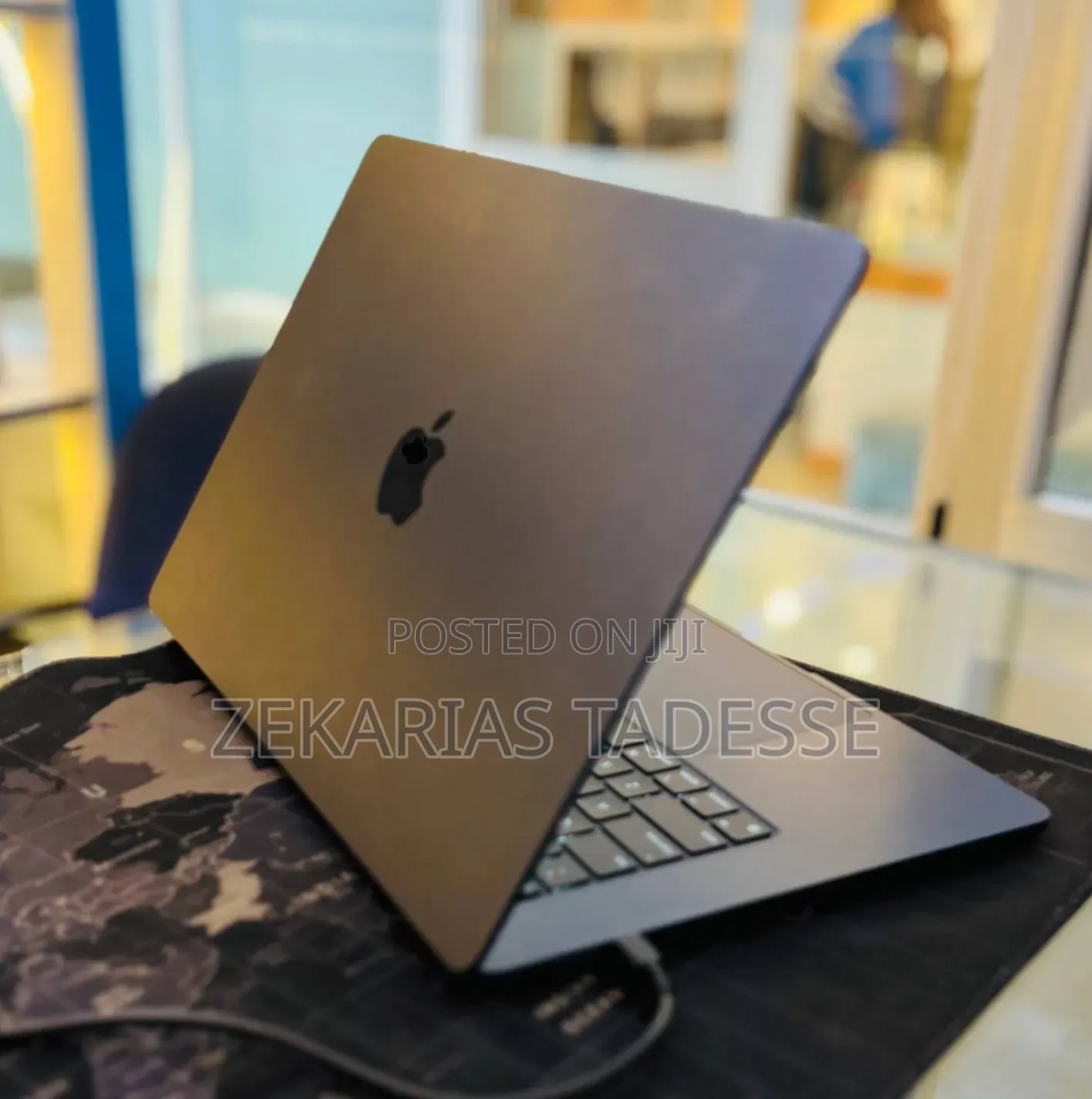 New Laptop Apple MacBook Air 2024 M3 8GB Apple M3 SSD 256GB