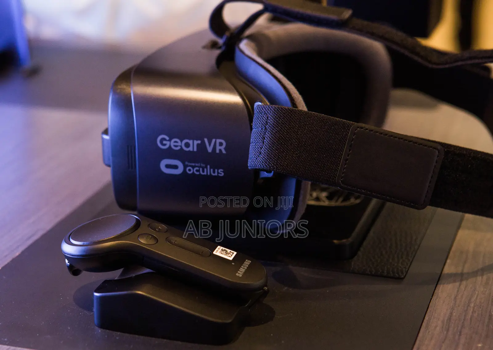 Samsung VR + Gear Remote