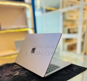 New Laptop Apple MacBook 16GB SSD 512GB