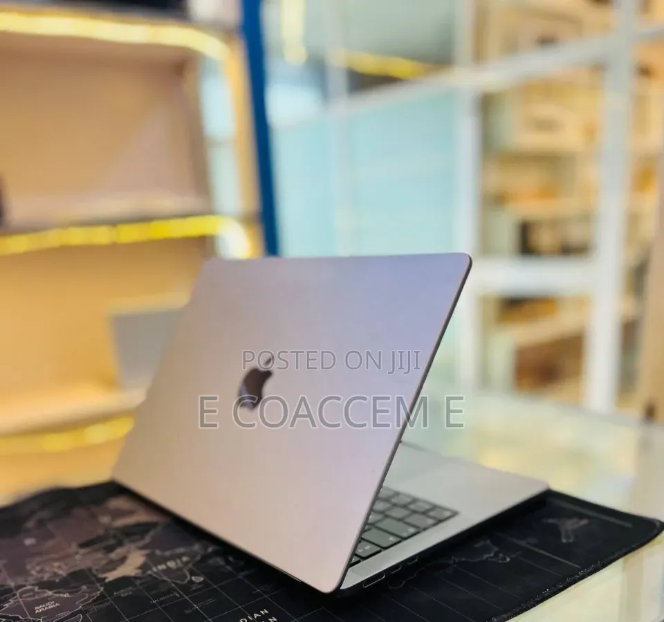New Laptop Apple MacBook 16GB SSD 512GB