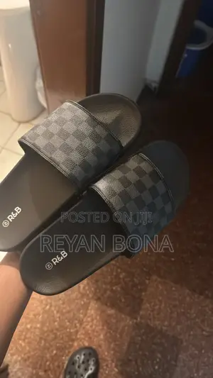 R B Slipper Slide