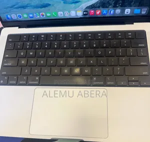 New Laptop Apple MacBook Pro 2021 M1 16GB Apple M1 Pro SSD 512GB
