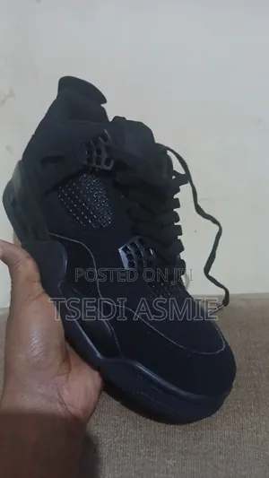 New Jordan 4