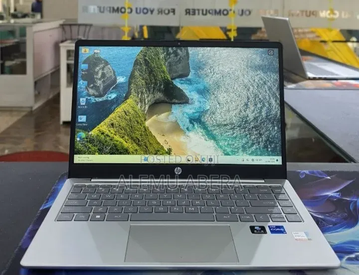 New Laptop HP 16GB Intel Core i7 SSD 512GB