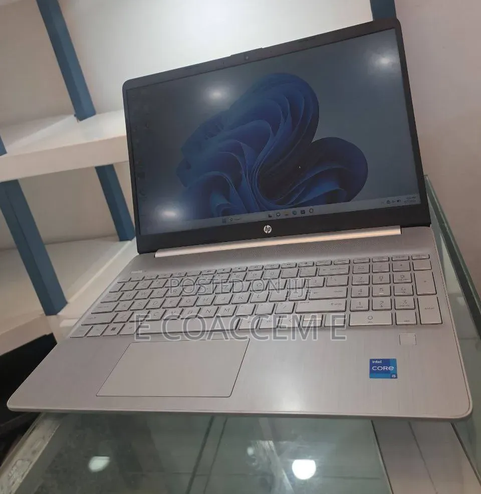 New Laptop HP Stream Notebook 8GB Intel Core i5 SSD 512GB