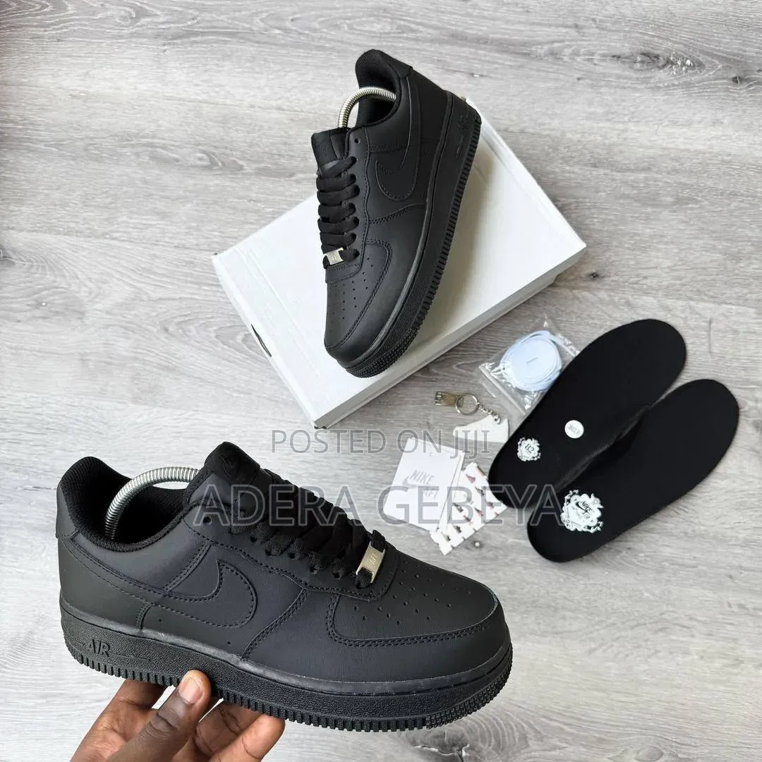 Airforce 1 BLACK Original Size:- 38-45 Delivery Available