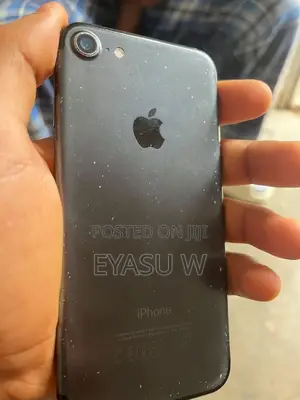 Apple iPhone 7 32 GB Black