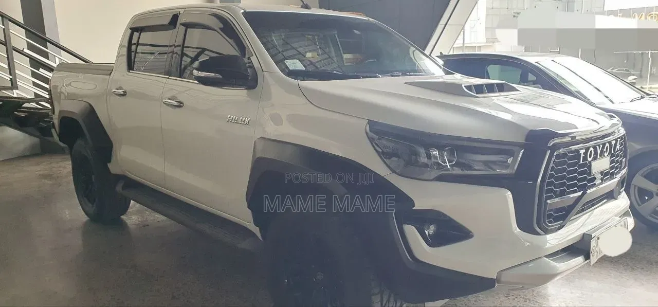 Toyota Hilux 2016 White