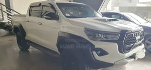 Toyota Hilux 2016 White