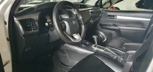 Toyota Hilux 2016 White