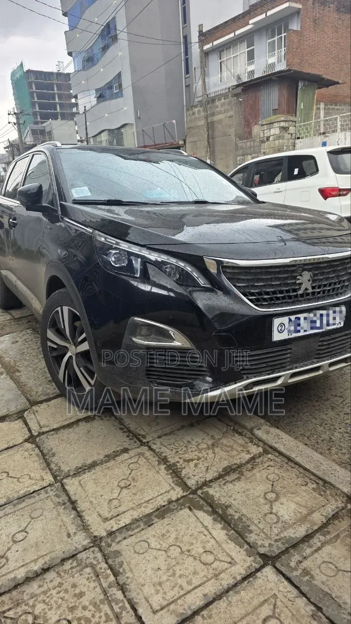 Peugeot 5008 2021 Black