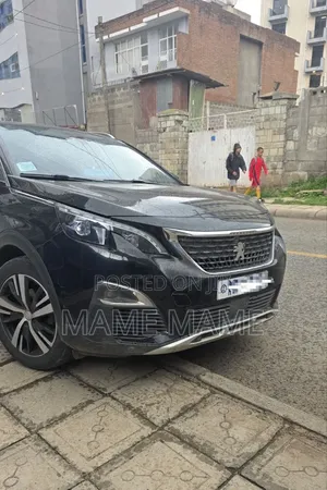 Peugeot 5008 2021 Black