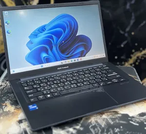 New Laptop Asus Vivobook 14 8GB Intel Core i5 SSD 512GB