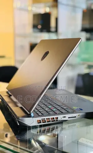 New Laptop MSI 32GB Intel Core i9 SSD 1T