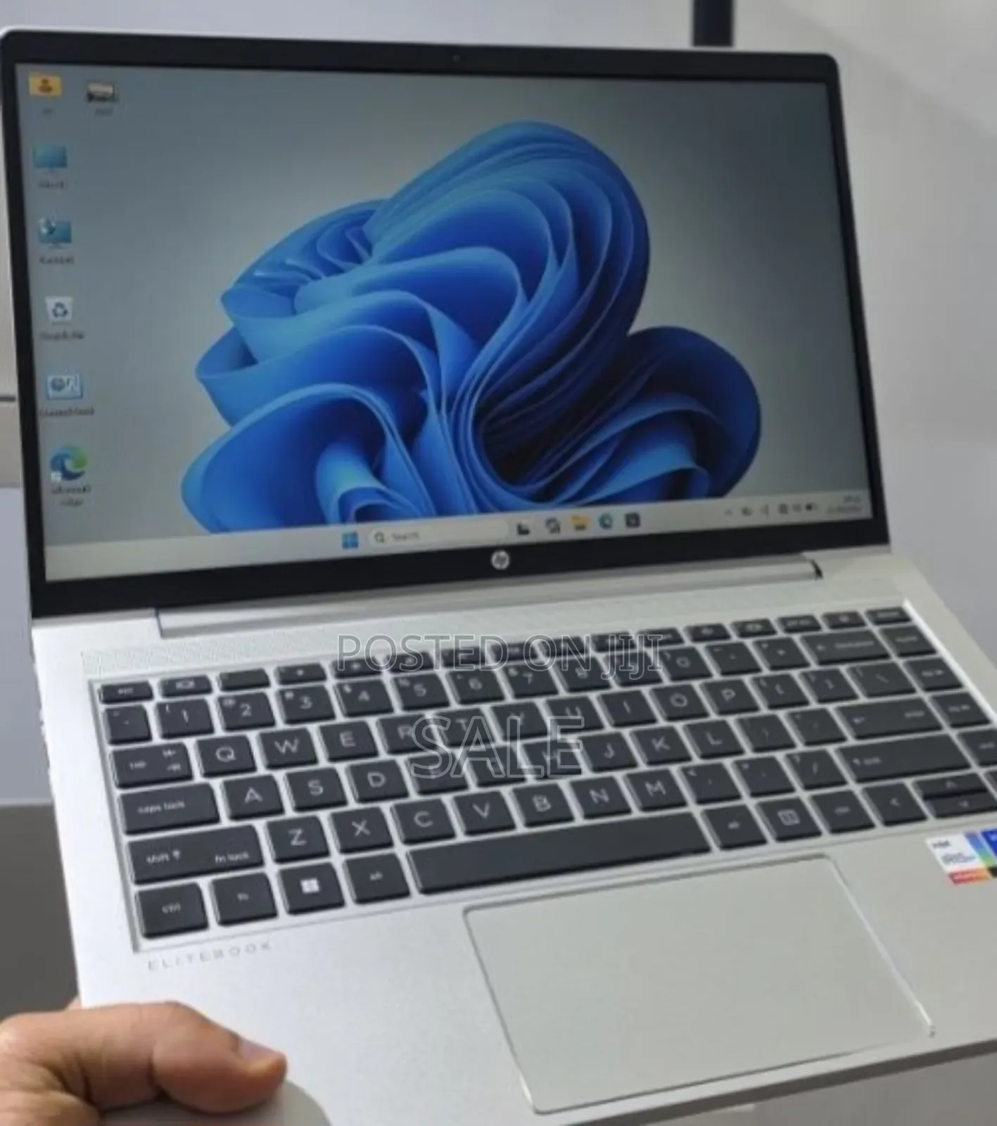 New Laptop HP EliteBook 640 G10 16GB Intel Core i7 SSD 1T