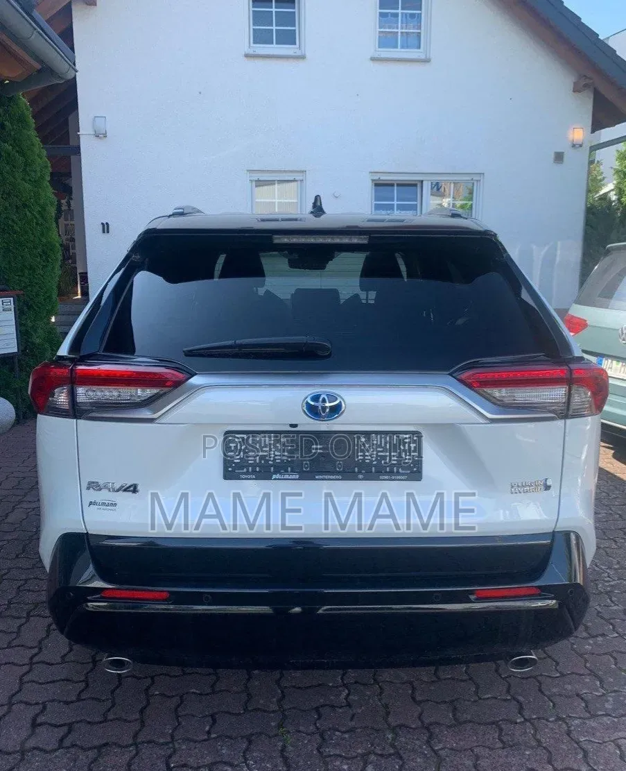 New Toyota RAV4 2023 White