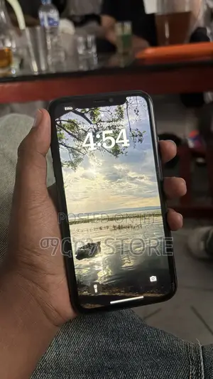 Apple iPhone 11 64 GB Black