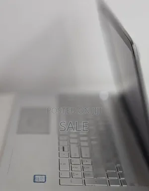 New Laptop HP Pavilion 15 8GB Intel Core i5 HDD 1T