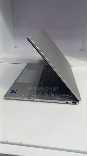New Laptop HP OmniBook X Flip 14" 16GB Intel Core Ultra 7 SSD 1T