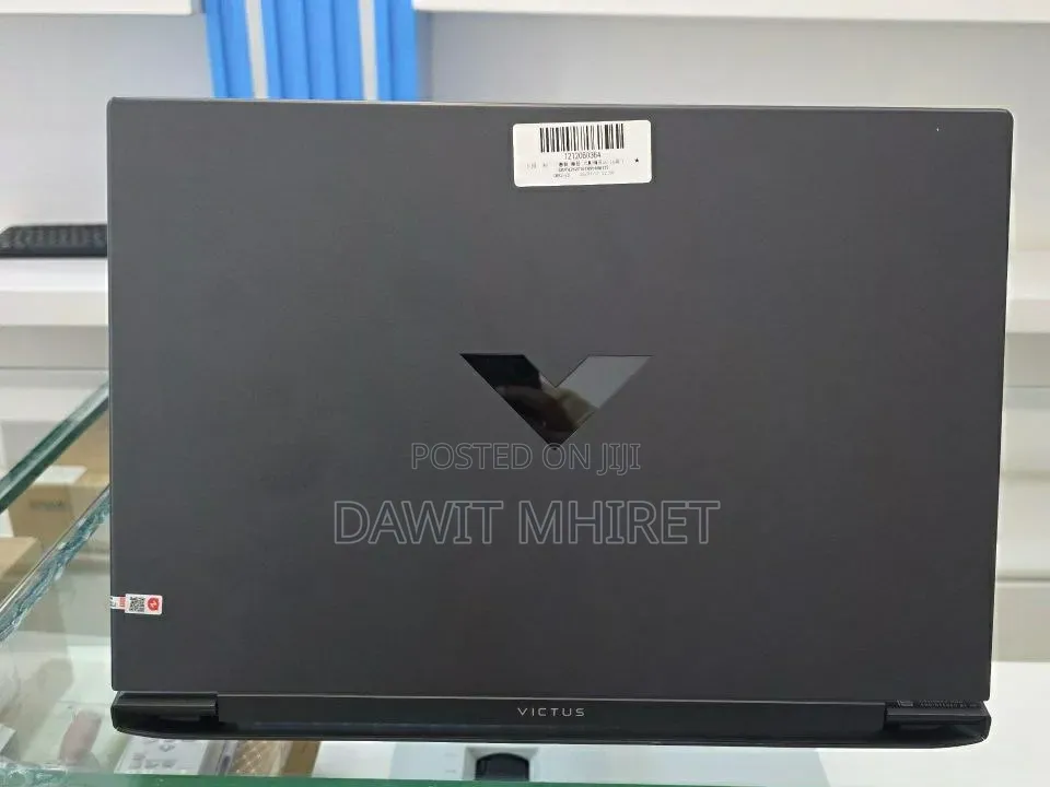 New Laptop HP Victus 16 16GB Intel Core i7 SSD 1T