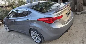 Hyundai Avante 2012 Silver