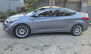 Hyundai Avante 2012 Silver