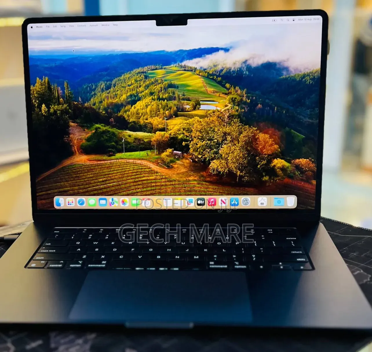 New Laptop Apple MacBook Air 2024 M3 8GB Intel SSD 256GB