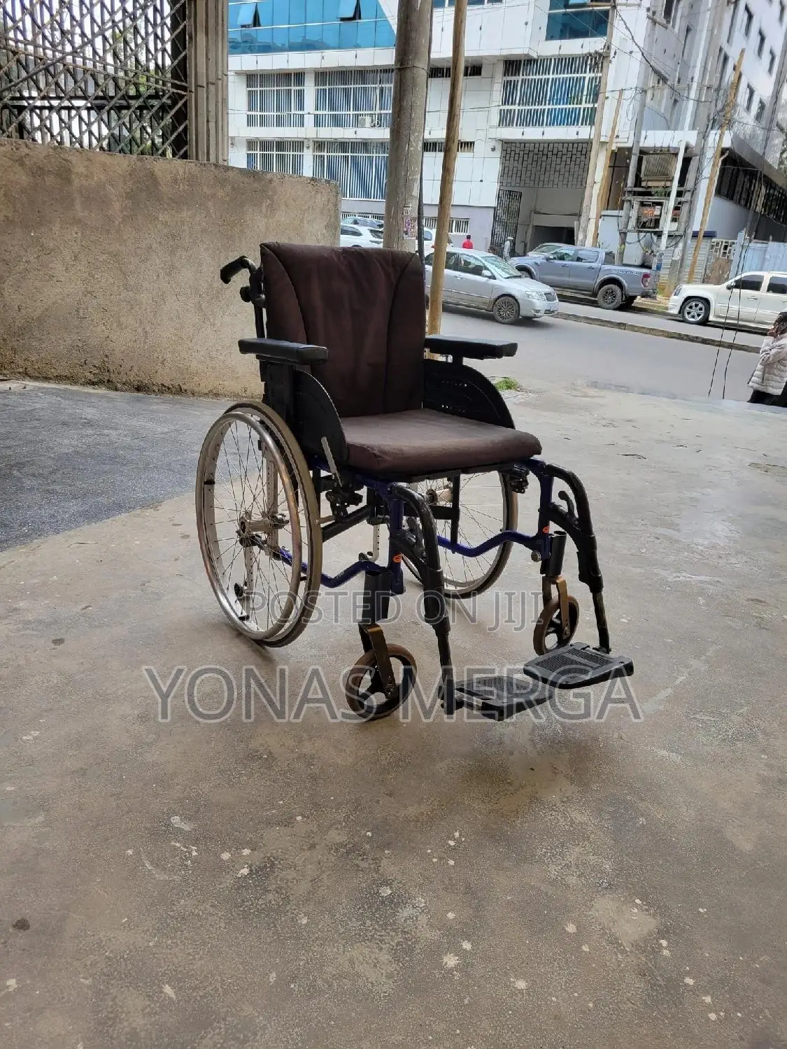 Europe Wheelchair怜魂wheelchairs=stable, Comfortable and Easy to Fold 