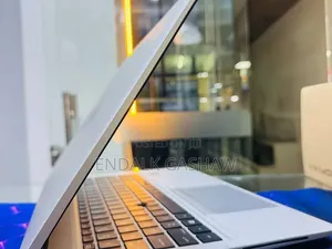 New Laptop HP EliteBook 840 G7 16GB Intel Core i5 SSD 512GB