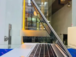 New Laptop HP EliteBook 840 G7 16GB Intel Core i5 SSD 512GB
