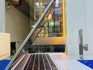 New Laptop HP EliteBook 840 G7 16GB Intel Core i5 SSD 512GB