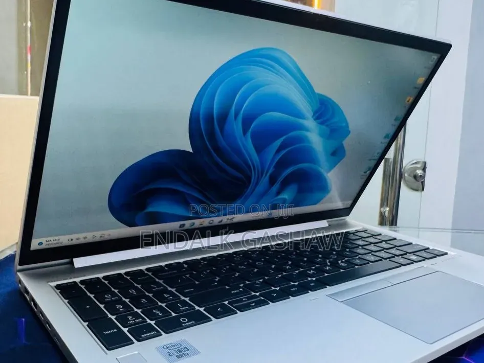 New Laptop HP EliteBook 840 G7 16GB Intel Core i5 SSD 512GB