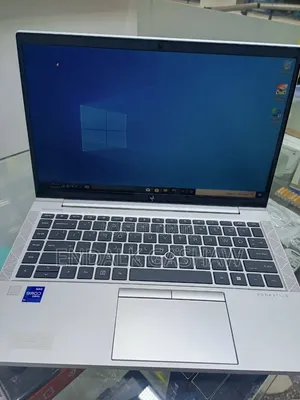 New Laptop HP EliteBook 840 G8 16GB Intel Core i5 SSD 512GB