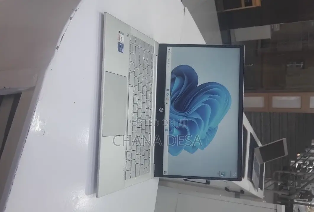 New Laptop HP 16GB Intel Core i5 SSD 512GB