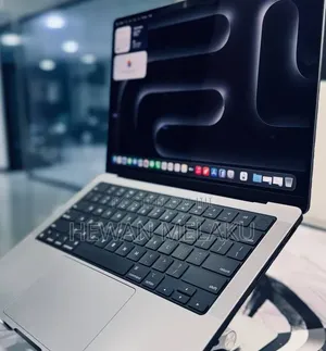 New Laptop Apple MacBook Pro 2021 M1 16GB Apple M1 Pro SSD 512GB