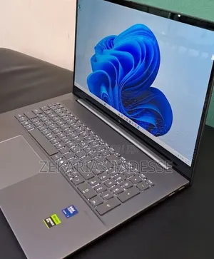 New Laptop HP Envy 17 16GB Intel Core Ultra 7 SSD 1T