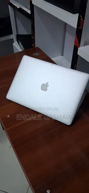 New Laptop Apple MacBook Pro 2014 8GB Intel Core i7 SSD 256GB