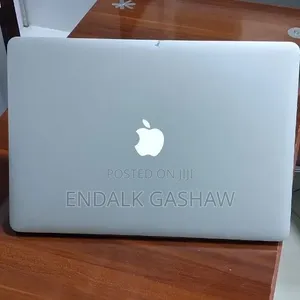New Laptop Apple MacBook Pro 2014 8GB Intel Core i7 SSD 256GB