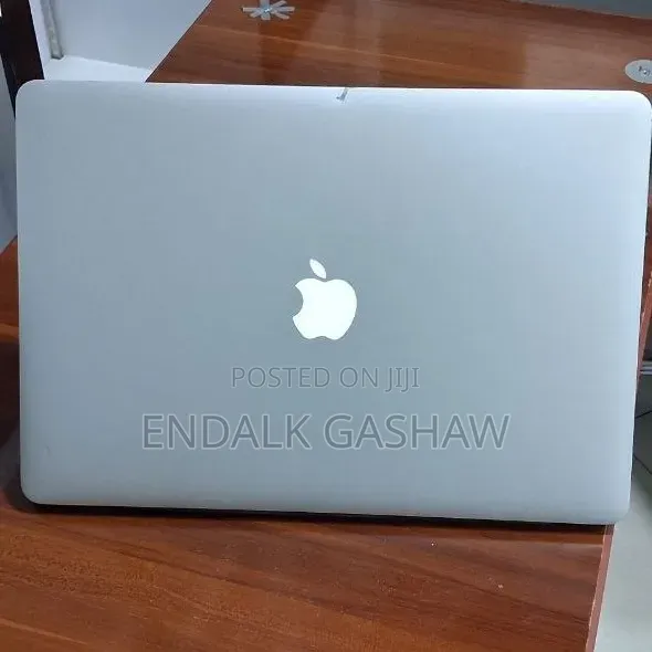 New Laptop Apple MacBook Pro 2014 8GB Intel Core i7 SSD 256GB