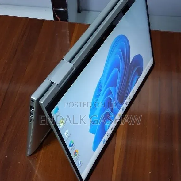 New Laptop HP Envy x360 8GB Intel Core i5 SSD 512GB