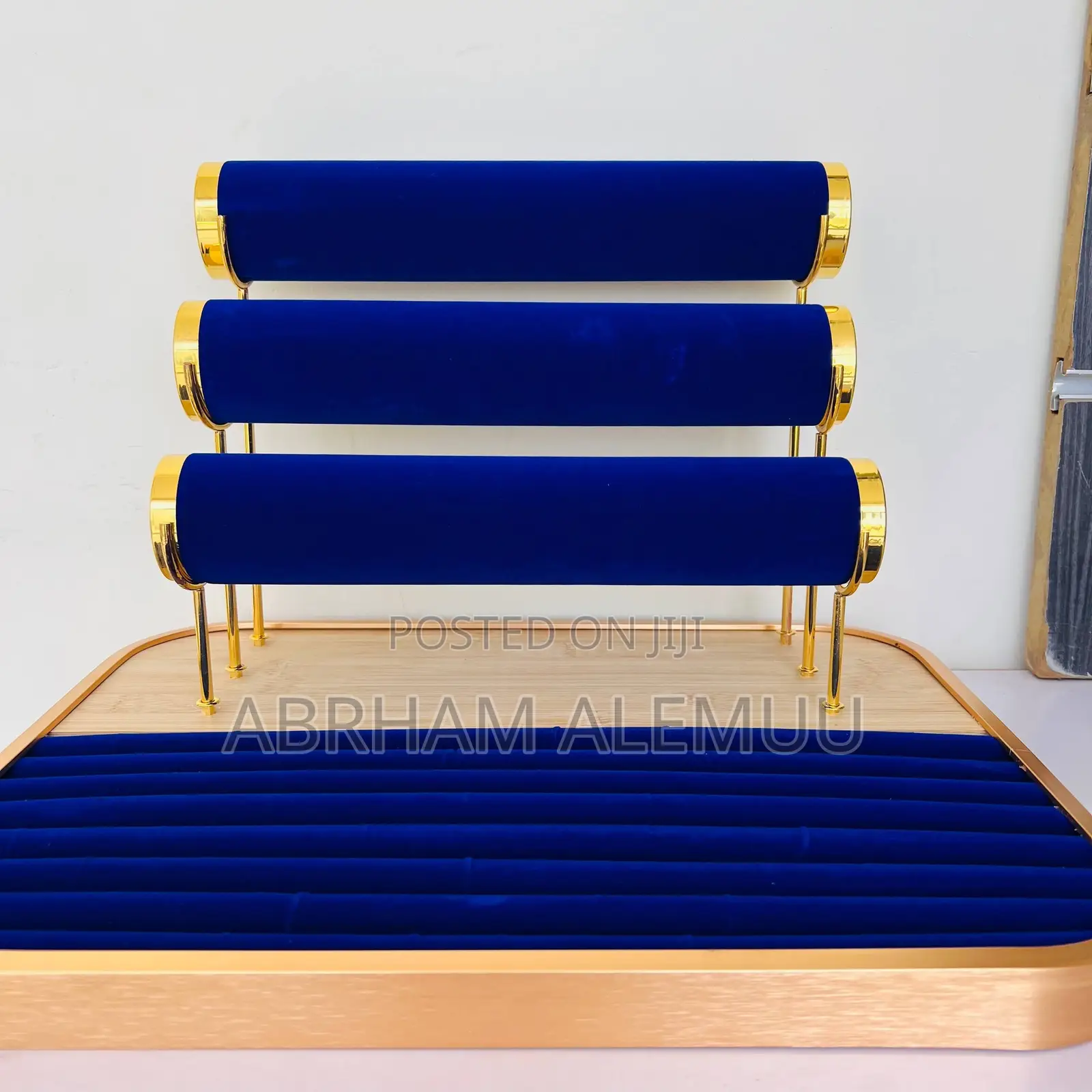 Luxury Jewlry Display