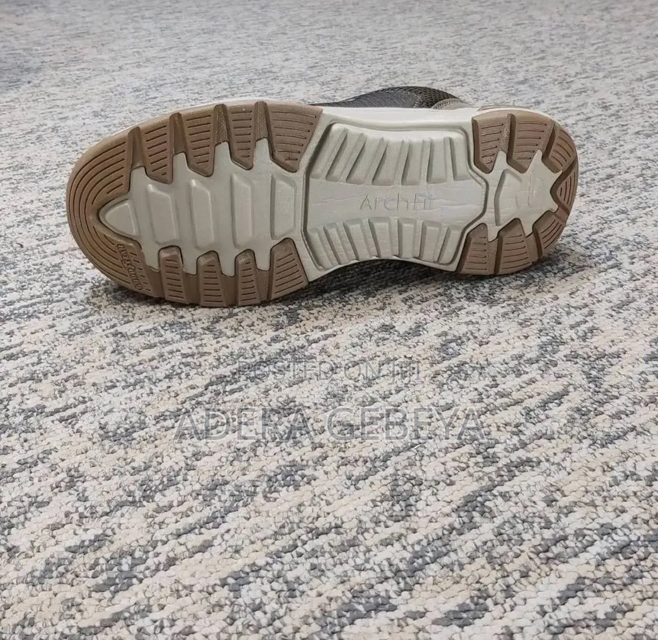 SKETCHERS GO WALK Arch Fit Original Size:- 40-43delivery AVAILABLE