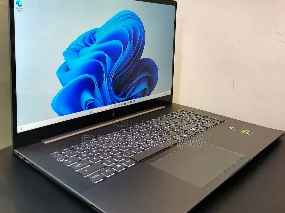 New Laptop HP Envy x360 16GB Intel Core Ultra 7 SSD 1T
